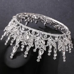 Silver Tiara and Crown for Women Crystal Queen Crowns Rhinestone Princess Tiaras for Girl Bride Wedding Hair Accessories for Bridal Birthday Party Prom Halloween Cos-play Costume Christmas