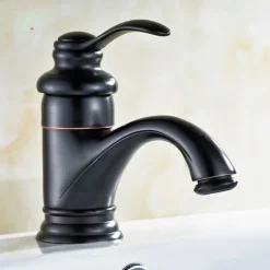 Single Handle Bathroom Faucet,Brass One Hole Waterfall/Centerset, Brass Traditional Bathroom Sink Faucet Contain with Cold and Hot Water