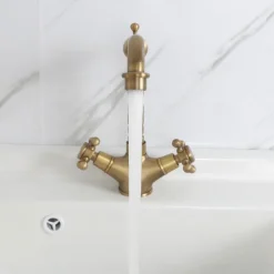 Single Handle Kitchen Faucet Antique Brass One Hole Rotatable Standard Spout/Tall/High Arc, Brass Antique/COD Kitchen Faucet with Supply Lines / Adjustable to Cold and Hot Water