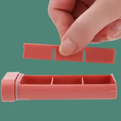 Small Mini Small Medicine Box Portable And Sub Packed Small Box For 7-day Charging Sealed And Stored With Pill Box