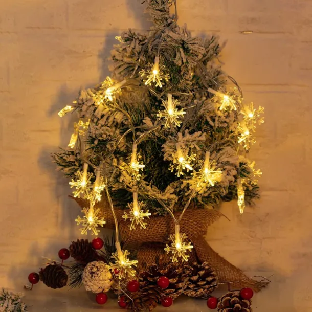 Solar LED Christmas Snowflake Waterproof Fairy String Lights 30/50/100 LED 8 Modes of Lighting Outdoor Backyard Garden Holiday Garden Wedding New Year Party Outdoor Indoor Decoration