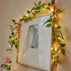 Solar Vine String Lights Ivy Lights LED Artificial Rattan Green Plant LED Solar String Light Outdoor Waterproof Led String Hanging Lights for Yard Fence Wall Hanging Wedding Decoration