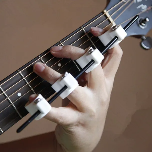 Spacing Adjustable Finger Extensor Guitar Trainer For Beginner Finger Expansion Finger Extend Trainer Finger Power Trainer For Piano Learner Saxophone Learner Ukulele Beginner