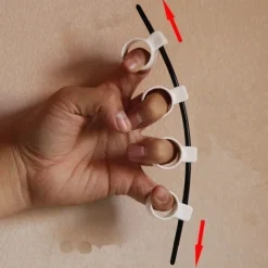 Spacing Adjustable Finger Extensor Guitar Trainer For Beginner Finger Expansion Finger Extend Trainer Finger Power Trainer For Piano Learner Saxophone Learner Ukulele Beginner