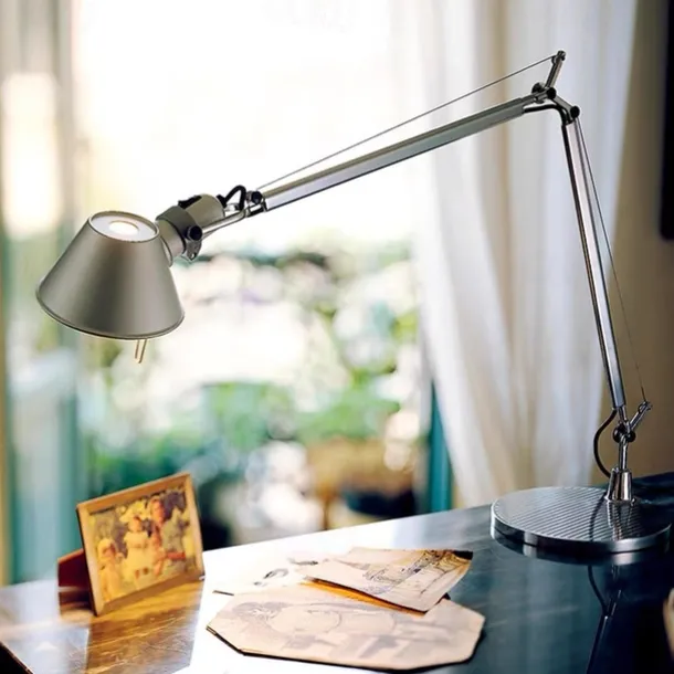 Swing Arm Table lamp LED Silver Table lamp for Desktop Aluminium E27 Flexible Adjustable Eye Care Study Office Table lamp