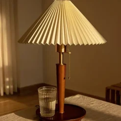 Table Lamp with Cloth Shade and Brass Lamp Head Living Room Bedroom, Pull Switch Table Lamp, Pull Switch Table Lamp, 5W Wood Bedside Nightstand Lamp 110-240V