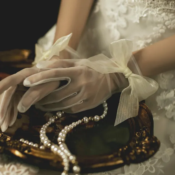 Tulle Wrist Length Glove Stylish / Artistic Style With Solid Wedding / Party Glove