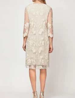 Two Piece Sheath / Column Mother of the Bride Dress Elegant Vintage Simple Crew Neck Tea Length Lace 3/4 Length Sleeve with Floral Embroidered Lace Applique