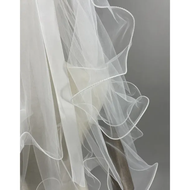 Two-tier Classic / Sweet Wedding Veil Elbow Veils with Satin Bow 23.62 in (60cm) Lace