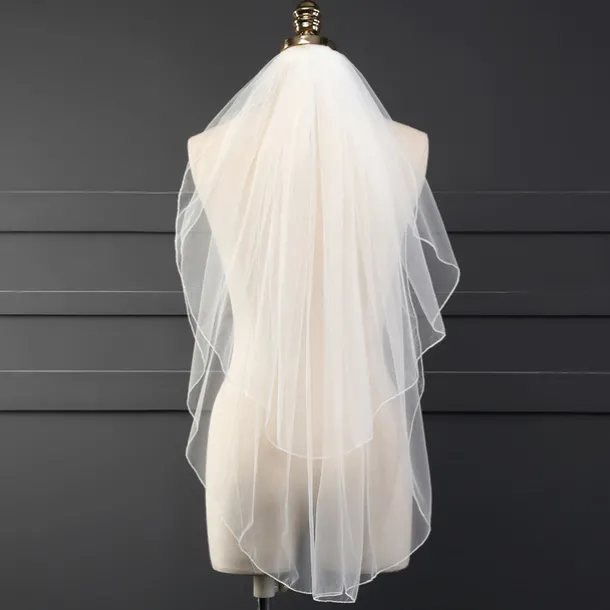 Two-tier Classic Style Wedding Veil Fingertip Veils with Solid Tulle