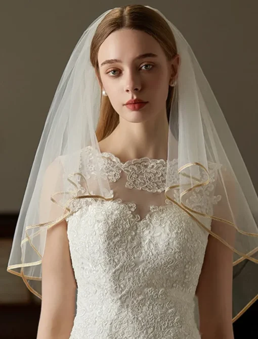 Two-tier Comtemporary / Stylish Wedding Veil Elbow Veils with Fringe Tulle