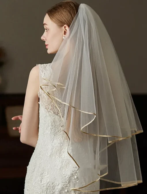 Two-tier Comtemporary / Stylish Wedding Veil Elbow Veils with Fringe Tulle