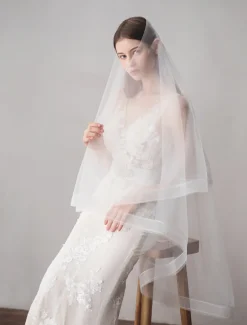 Two-tier Japan and Korea Style Wedding Veil Fingertip Veils with Fringe 62.99 in (160cm) Cotton / nylon with a hint of stretch / Drop Veil