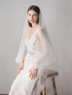Two-tier Japan and Korea Style Wedding Veil Fingertip Veils with Fringe 62.99 in (160cm) Cotton / nylon with a hint of stretch / Drop Veil