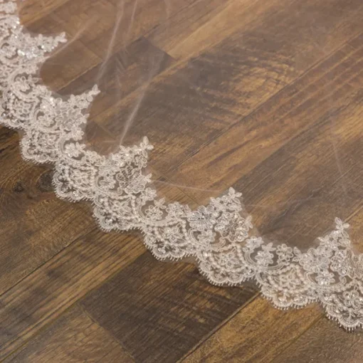 Two-tier Lace Wedding Veil Cathedral Veils with Sequin / Embroidery Tulle dress to impress