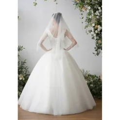 Two-tier Pearls Wedding Veil Fingertip Veils with Faux Pearl 84.65 in (215cm) Tulle