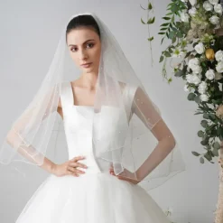 Two-tier Pearls Wedding Veil Fingertip Veils with Faux Pearl 84.65 in (215cm) Tulle