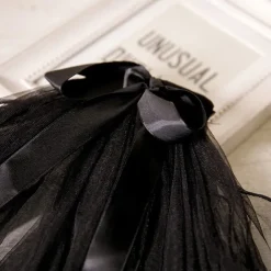 Two-tier Personalized / Pearls Wedding Veil Fingertip Veils with Faux Pearl / Satin Bow 21.65 in (55cm) Tulle