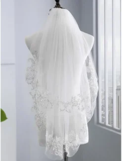 Two-tier Stylish / Pearls Wedding Veil Elbow Veils with Faux Pearl / Embroidery POLY / Drop Veil dress to impress