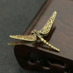 Vintage Brass Dragonfly Figurine - Antique-Style Home & Office Desk Decor, Creative Tea Pet Collectible