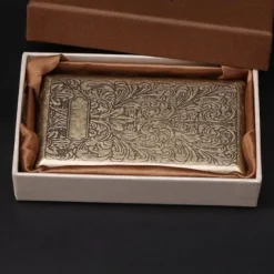 Vintage Cigarette Case, Holds 20 Cigarettes, Lightweight and Portable, Double-Sided with Multiple Patterns, Accessory