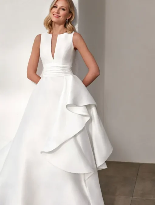 Wedding Dresses A-Line V Neck Sleeveless Floor Length Satin Bridal Gowns With Appliques Solid Color