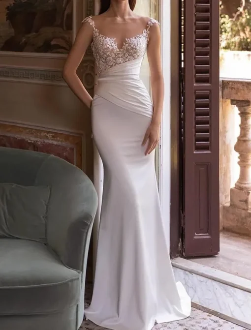 Wedding Dresses Ball Gown Off Shoulder V Neck Sleeveless Chapel Train Satin Bridal Gowns With Pleats Ruched