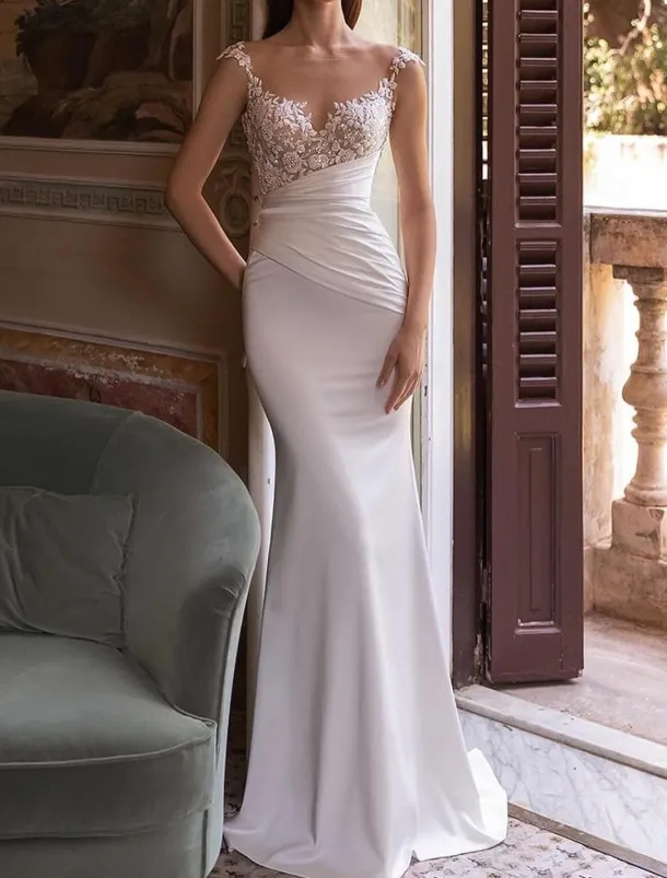 Wedding Dresses Ball Gown Off Shoulder V Neck Sleeveless Chapel Train Satin Bridal Gowns With Pleats Ruched