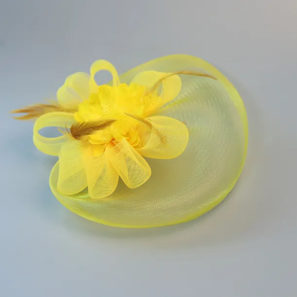 White Wedding Fascinator Tulle Beaded Organza Fascinators Hats Headwear Clip Vintage Elegant with Feathers Fur Flower 1 Piece Kentucky Horse Race Tea Party Ladies Day Headpiece