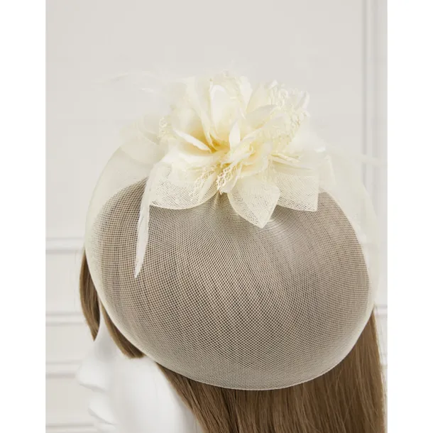 White Wedding Fascinator Tulle Beaded Organza Fascinators Hats Headwear Clip Vintage Elegant with Feathers Fur Flower 1 Piece Kentucky Horse Race Tea Party Ladies Day Headpiece