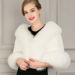 Winter Faux Fur Wraps Women's Wrap Bolero Bridal Capelets Elegant Sleeveless Faux Fur Fall Wedding Guest Wraps With Feathers Fur For Wedding dress to impress