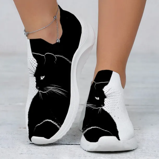 Women's Black Cat Print Slip-On Sneakers – Breathable Knit Walking Shoes for Casual Wear, Travel, and Cat Lovers
