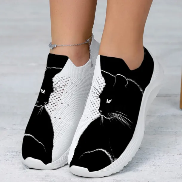 Women's Black Cat Print Slip-On Sneakers – Breathable Knit Walking Shoes for Casual Wear, Travel, and Cat Lovers