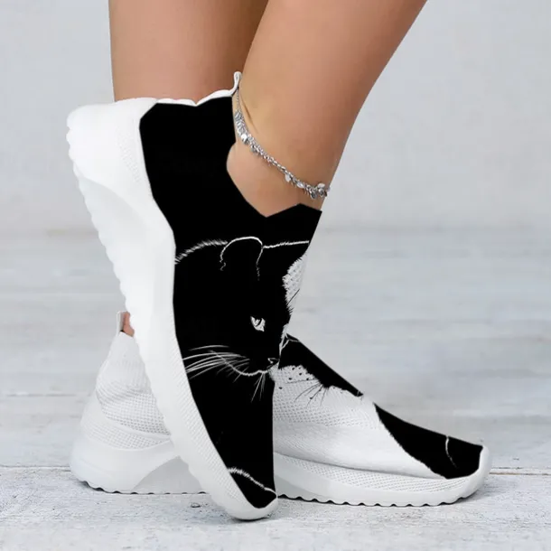 Women's Black Cat Print Slip-On Sneakers – Breathable Knit Walking Shoes for Casual Wear, Travel, and Cat Lovers