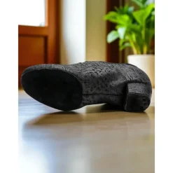 Women's Black Leopard Pattern Lace-Up Dance Shoes - Low Heel Professional Practice Jazz Shoes for Female Dancers and Studio Training