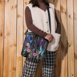 Women's Bohemian Floral Embroidered Crossbody Bag, Artistic Handmade Shoulder Bag with Colorful Flower Design, Perfect for Casual and Festival Wear