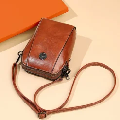 Women's Brown Faux Leather Crossbody Bag – Stylish Sunflower Design with Adjustable Strap for Daily Use, Travel & Casual Outings