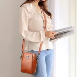 Women's Brown Faux Leather Crossbody Bag – Stylish Sunflower Design with Adjustable Strap for Daily Use, Travel & Casual Outings