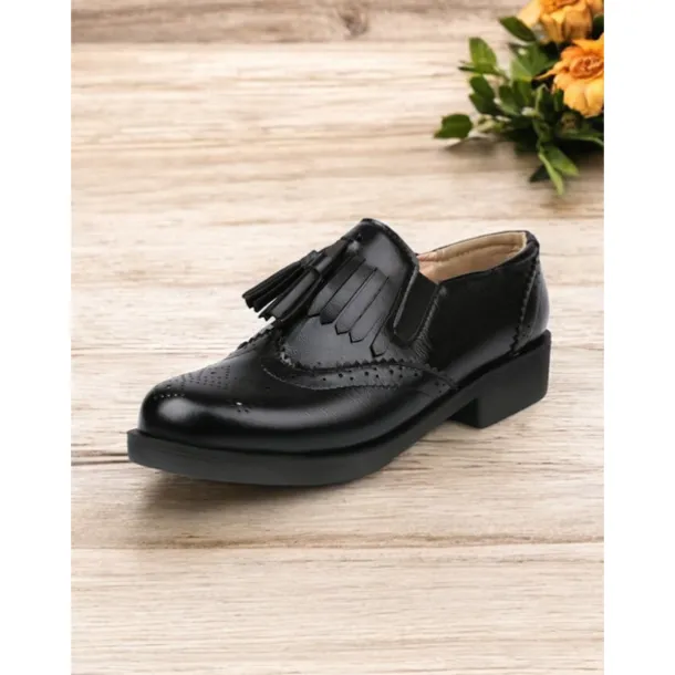 Women's Brown Loafers with Brogue Detailing, Fringe, and Tassel Accents – Classic Vintage-Inspired Footwear for Casual and Office Wear