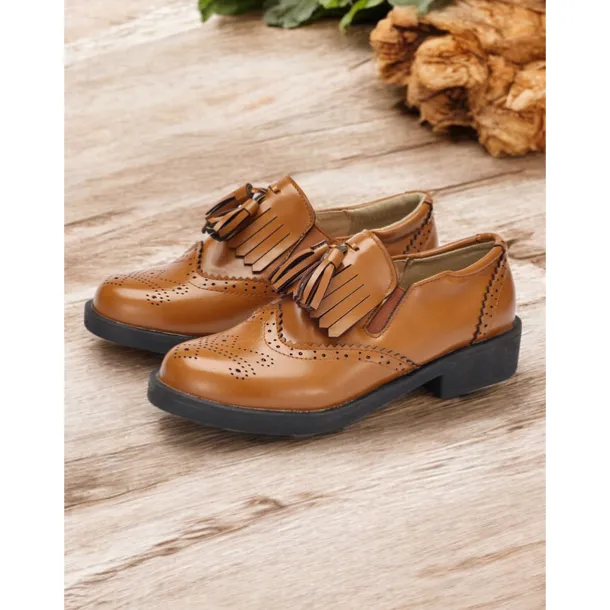 Women's Brown Loafers with Brogue Detailing, Fringe, and Tassel Accents – Classic Vintage-Inspired Footwear for Casual and Office Wear