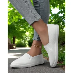Women's Canvas Slip-On Sneakers – Lightweight Minimalist Flats for Daily Errands, Park Walks and Weekend Brunch Outings