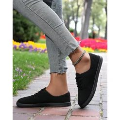 Women's Canvas Sneakers – Lightweight Lace-Up Casual Shoes for Spring Outings, Street Style, and Everyday Comfort