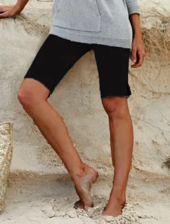 Women's Capri shorts Burmuda Shorts Cropped Pants Fashion Casual Comfort Knee Length Mid Waist Plain Split Tummy Control Butt Lift Comfort Stretchy Vacation Street Beach Black White Slim