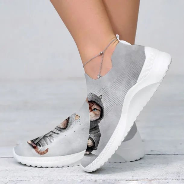 Women's Cute Cat Print Slip-On Sneakers, Lightweight and Breathable Walking Shoes, Comfortable and Stylish Casual Footwear, Perfect for Daily Wear