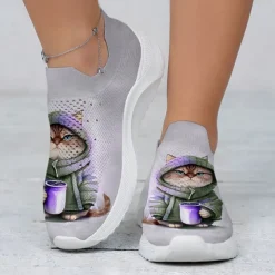 Women's Cute Cat Print Slip-On Sneakers, Lightweight and Breathable Walking Shoes, Comfortable and Stylish Casual Footwear, Perfect for Daily Wear