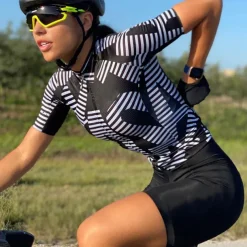 Women's Cycling Jersey Stripes Short Sleeve Bike Jersey Top with 3 Rear Pockets Mountain Bike MTB Road Bike Cycling Quick Dry Reflective Strips Back Pocket Moisture Wicking Sports Black Yellow Red