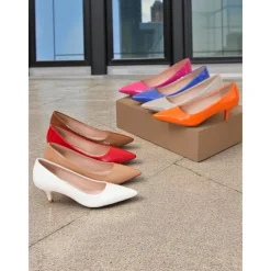 Women's Dark Green Patent Leather Pointed-Toe Kitten Heels - Classic 1950s Elegant Office Pumps for Ladies, Ideal for Workwear, Interviews, and Formal Events