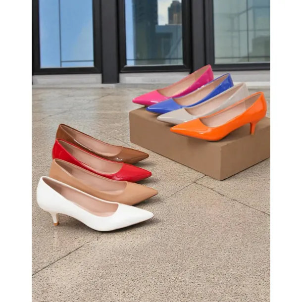 Women's Dark Green Patent Leather Pointed-Toe Kitten Heels - Classic 1950s Elegant Office Pumps for Ladies, Ideal for Workwear, Interviews, and Formal Events