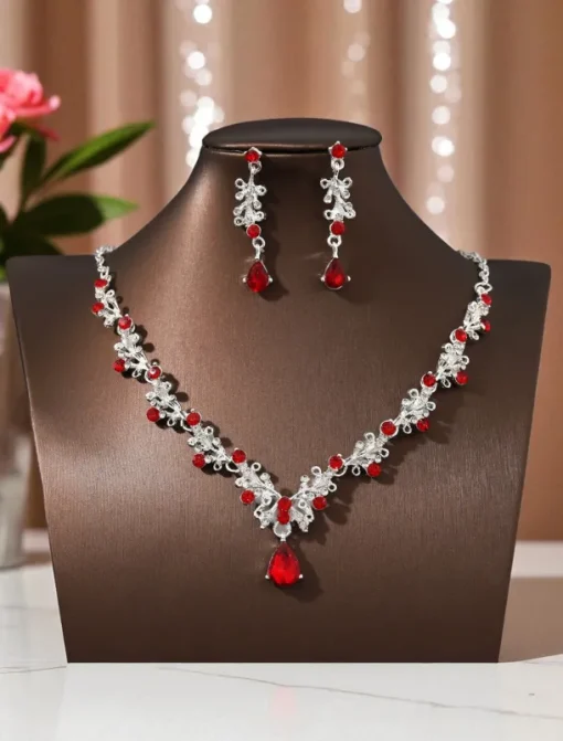 Women's Elegant Gold-Plated Necklace and Earrings Set with Sparkling Teardrop Crystals - Luxury Jewelry for Weddings, Parties, and Formal Events