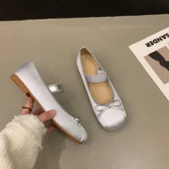 Women's Elegant Satin Ballet Flats – Soft Square Toe Mary Jane Shoes with Bow Detail, Comfortable Slip-On for Casual & Formal Occasions